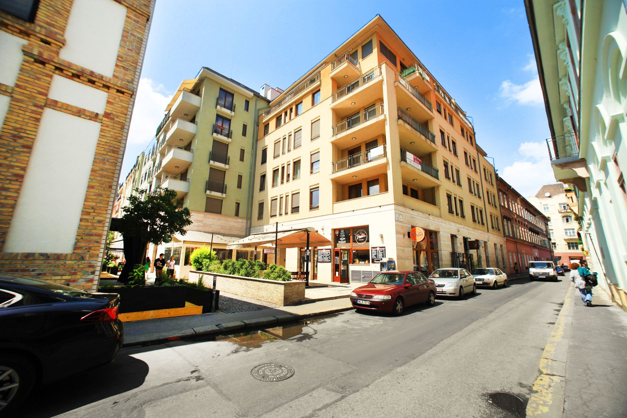 Club 99 Apartments Budapest Eksteriør billede